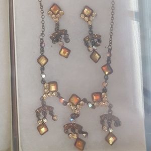 Necklace and earring set